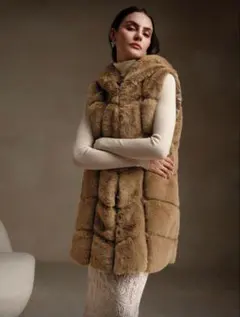 SHEIN フェイクファーフード付きベスト