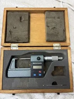 ジャンク】共立電気計器 絶縁抵抗計 MODEL 3321A メガー 計測器 - メルカリ
