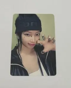 lesserafim CRAZY カズハ タワレコ ラキドロ