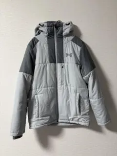 Under Armour フード付き中綿ダウンジャケット　冬