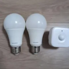 SwitchBot RGB LED電球2個と人感センサーセット