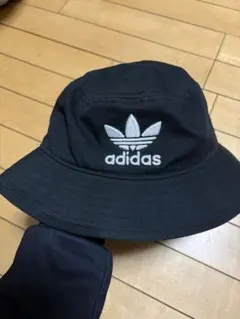 adidas バケットハット ブラック