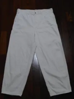 UNIQLO ワイドテーパードジーンズ（ナチュラル）