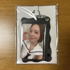 4 NiziU ファンクラブ　更新特典　トレカ　トレカホルダー