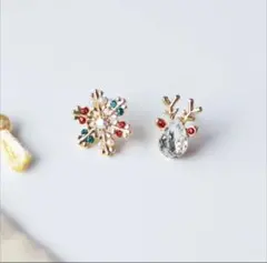 ピアス　クリスマス　冬　雪の結晶　トナカイ 華やか　シンプル　アシンメトリー