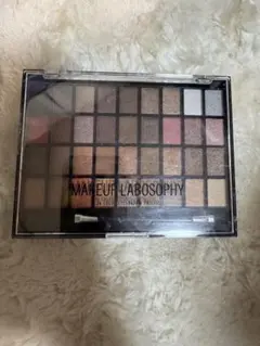 MAKEUP LABOSOPHY 36色アイシャドウパレット 販売8月までのサムネイル