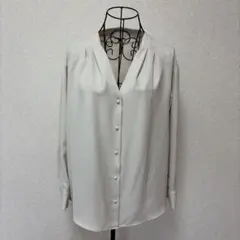 ジーユー　GU 長袖シャツブラウス　ベージュ系　Mサイズ　やや透け感有り