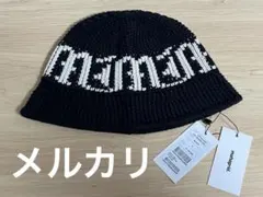 MAHAGRID GOTHIC LOGO ブラックニットバケットハット