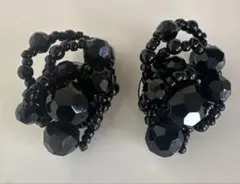 黒ビーズイヤリングのサムネイル