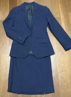 HILTON ネイビー ストライプ スカートスーツ