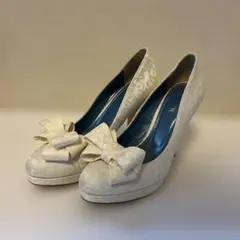 美品！BENIR リボン付きホワイトハイヒール　ウェディングシューズ　ブライダル