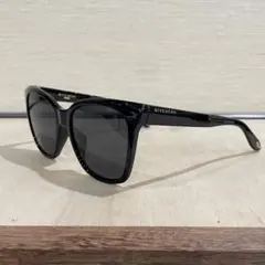 GIVENCHY ジバンシー サングラス GV7069 ブラック