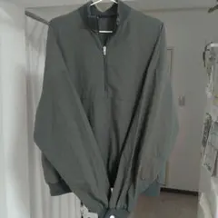 モスグリーンナイロン プルオーバージャケット