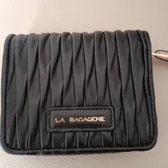 LA BAGAGERIE 二つ折り財布 羊革 ブラック未使用品☆のサムネイル