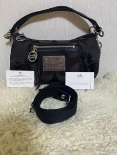 モモ様　Chloé ブラック ナイロン ショルダーバッグ モモ様 Chloé ブラック ナイロン ショルダーバッグ - メルカリ