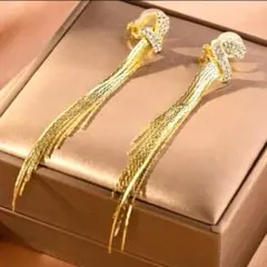 ロングラインストーンイヤリングジルコニアイヤリング揺れるビジューイヤリング大ぶり