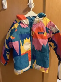 patagonia 幾何学模様 ダウンジャケット4T