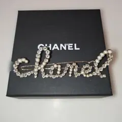 CHANELシャネル　ロゴヘアアクセサリー　バレッタのサムネイル