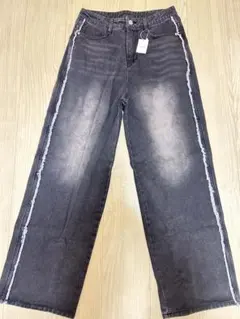 ✨期間限定お値下げ中✨INGNI ダークグレー ワイドレッグデニム M 新品