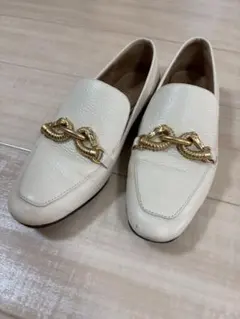 TORY BURCH ゴールドホースビット ローファー ホワイト　M 23.5のサムネイル