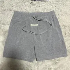 ESSENTIALS パイル地 ショートパンツ グレーのサムネイル