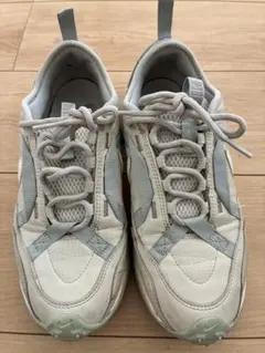 NIKE TC7900 スニーカー オールウッドブラウンDD9682-102のサムネイル