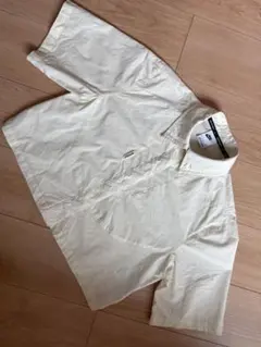 月末セール❕美品❣️NIKE Sportswear 半袖シャツ イエロー Sサイズのサムネイル