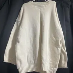 オーバーサイズ Vネック セーター ホワイト