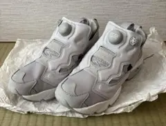 美品　リーボック ポンプフューリー　スニーカー　Reebok 厚底　グレー　靴