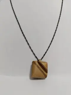 木製ストライプペンダントネックレス