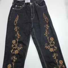✨ジュエティ✨ウエスタンスラッチデニムパンツM ブラック 刺繍ゴールド　綿100のサムネイル