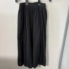 アースミュージックエコロジー黒ロングスカート