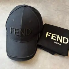 Fendi ロゴパターン ブラックキャップ FENDI フェンディ キャップ 帽子 ブラックキャンバス ベース