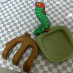 はらぺこあおむし　シャベル　くまで