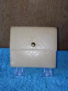 ルイヴィトン モノグラムヴェルニ ポルトモネ ビエ カルトクレディ　折り財布