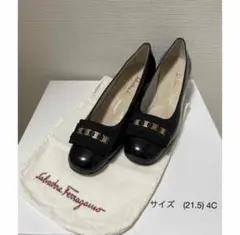 フェラガモ　シューズ　パンプス