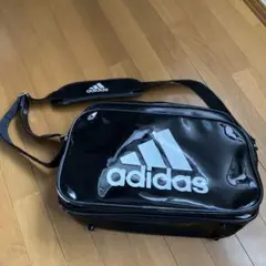 adidas アディダス　エナメルバッグ　M 18L ブラック×ホワイト