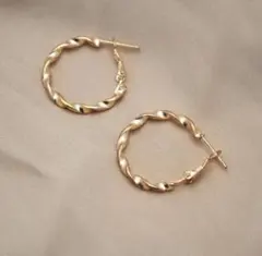 Item thumbnail for item 3b20ae60-6a2a-4d28-a886-aba8f31f2002