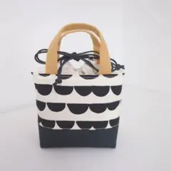 【タイムセール】トートバック風ミニ巾着ポーチ 波々ボーダー②