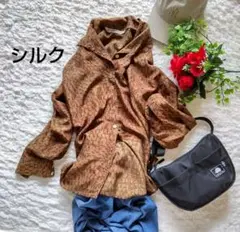 シルクブラウス　イタリア製　総柄　Lサイズ　金ボタン