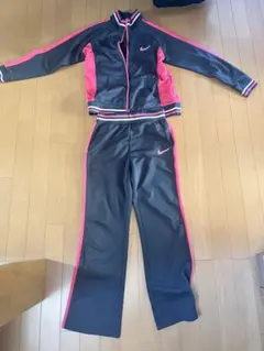 Nike ジャージセット グレー/ピンク　150cm〜160cm
