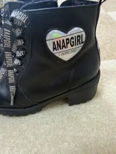 22cm ANAPGIRL ブラックブーティ　ショートブーツ ハートロゴ付き