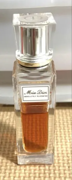 Miss Dior アブソリュートリー ブルーミング オードパルファン 20ml