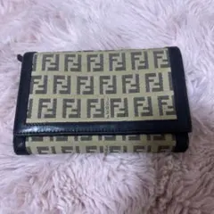 FENDI ズッカ柄 二つ折り財布 ⚠️1週間限定出品‼️のサムネイル