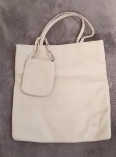 キタムラ(ベージュ レザーバッグ 小型ポーチ付き)