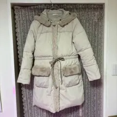 axes femme ダウンジャケット ベージュ フェイクファーのサムネイル