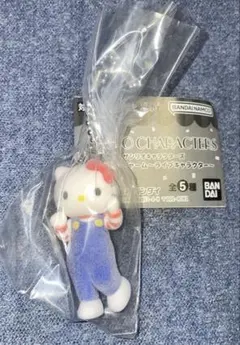 サンリオキャラクターズ　ミニチュアチャーム　ライブキャラクター　ハローキティ1個