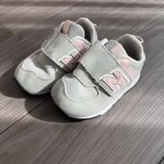 New Balance ベビーシューズ グレー/ピンク