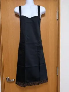 黒　エプロン