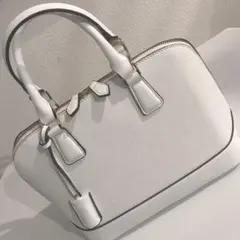 【PERENNE ペレンネ】ホワイト ハンドバッグ 合皮